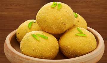 MyDelicious Recipes-Besan Ke Laddu